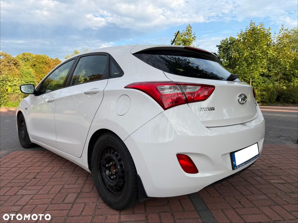 Hyundai i30 1.6 CRDi Classic + - 7