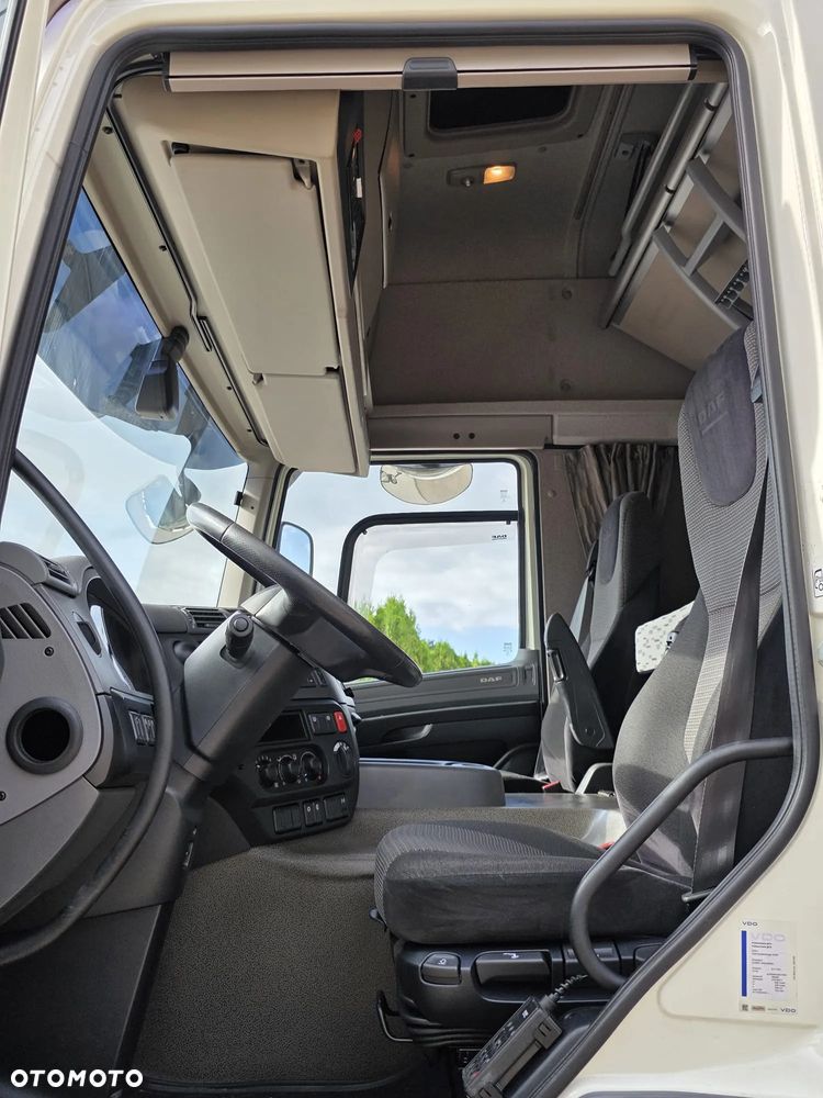 DAF CF 330 / 10.2017 / KONTENER MEBLOWY / IZOTERMA / WINDA / 18 PALET / E6 / NISKI PRZEBIEG / Z NIEMIEC / JAK NOWY / DUŻY SILNIK  10 837cm3// - 19