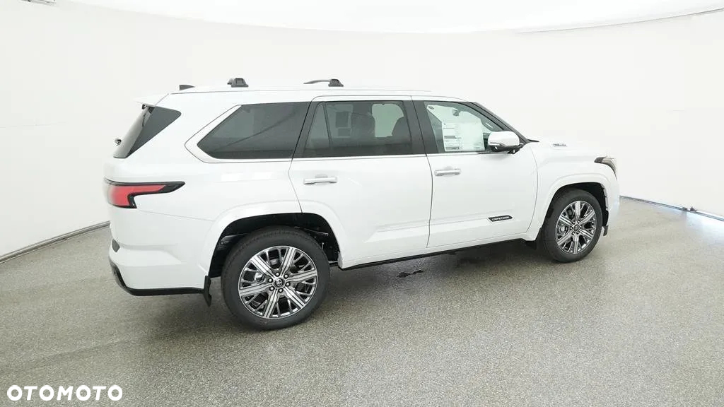 Toyota Sequoia - 27