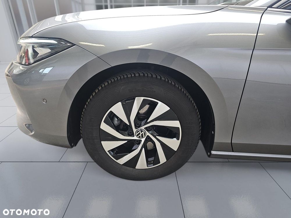 Volkswagen Passat - 37