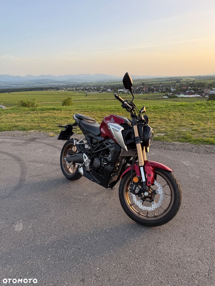 Honda CB - 1