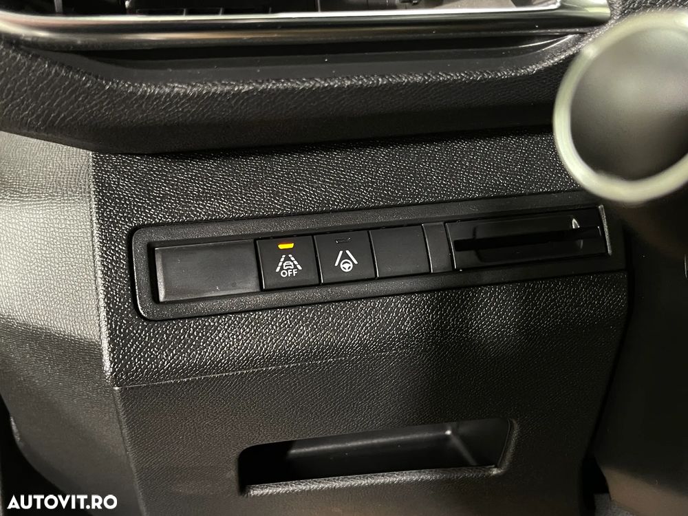 Peugeot 5008 1.5L BlueHDI EAT8 S&S GT - 29