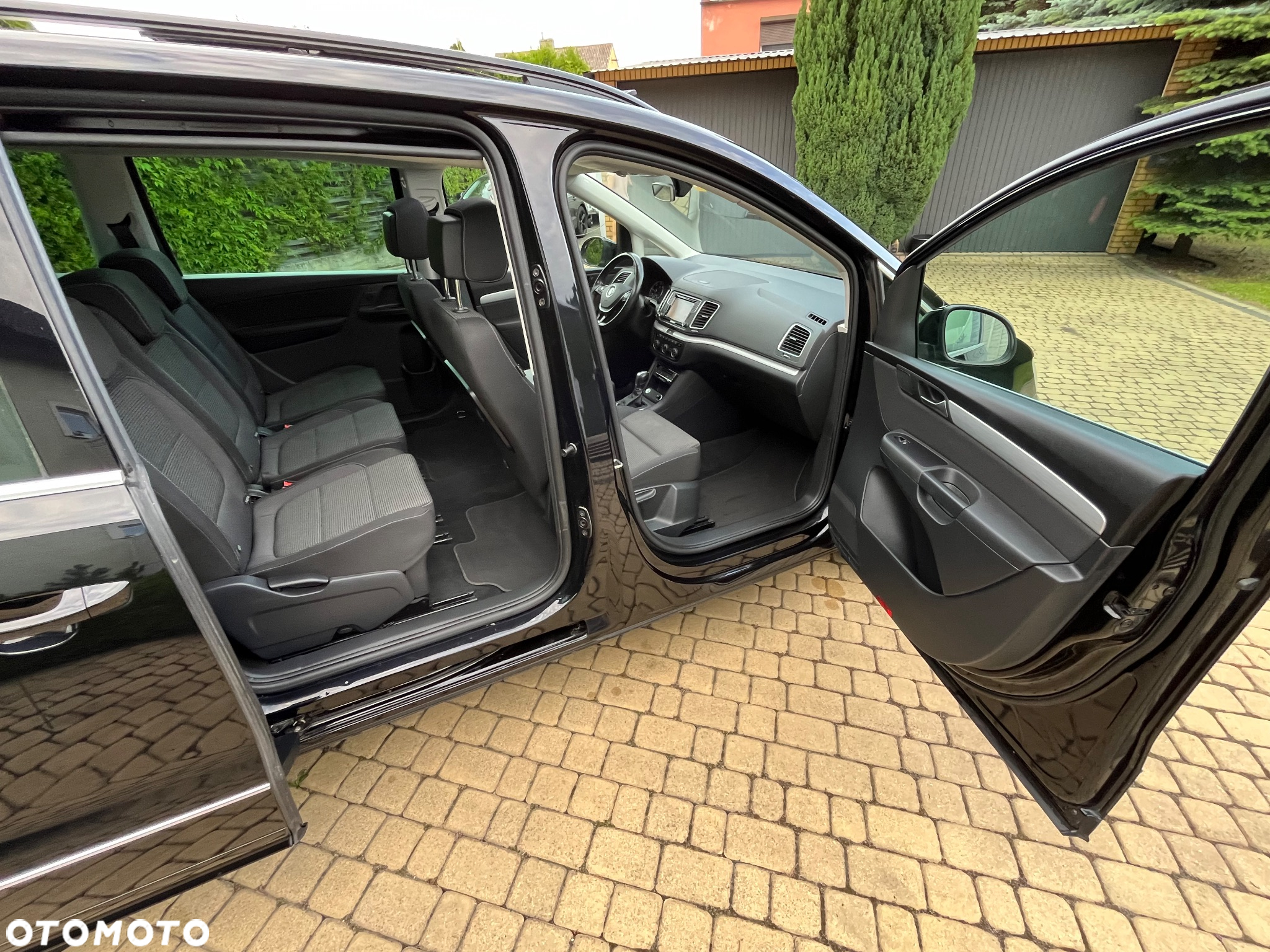 Volkswagen Sharan 2.0 TDI DSG Comfortline United - 11