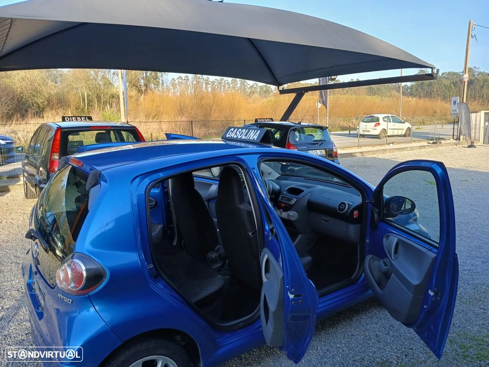 Toyota Aygo 1.0 + AC - 4