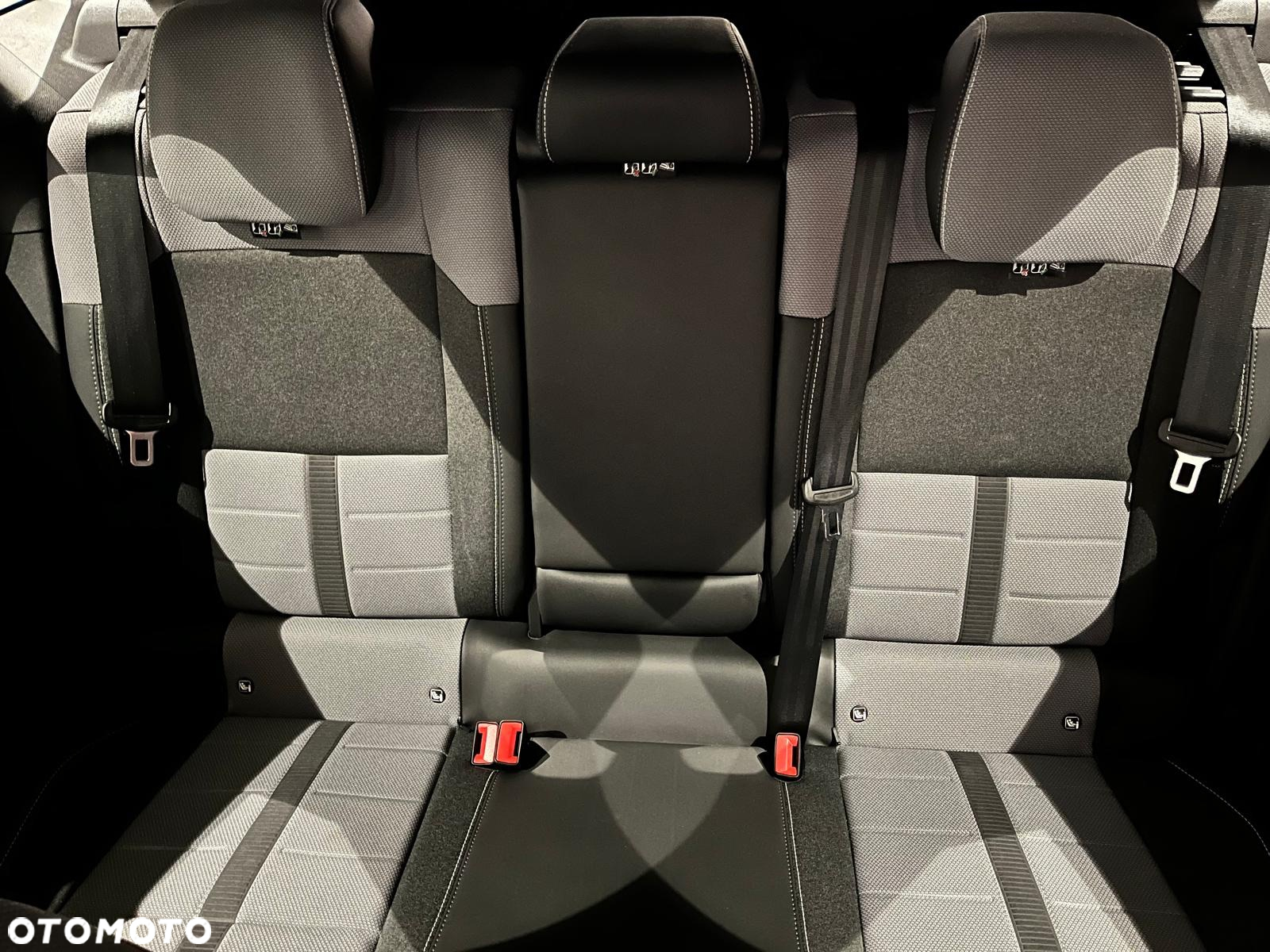 Opel Grandland X - 12