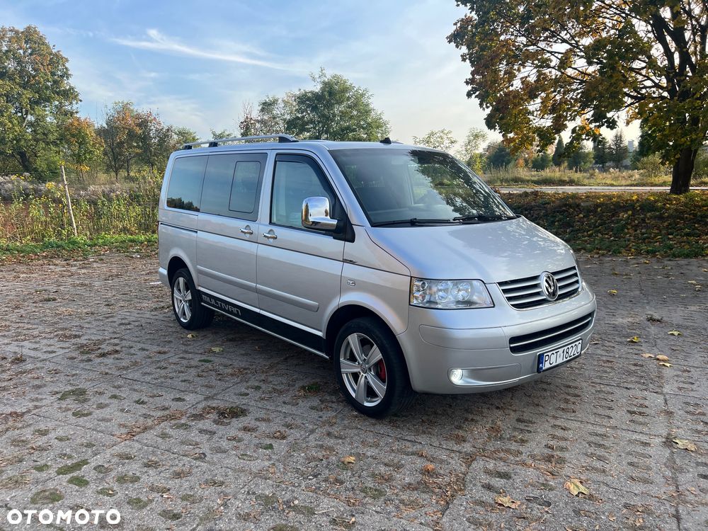Volkswagen Multivan - 12