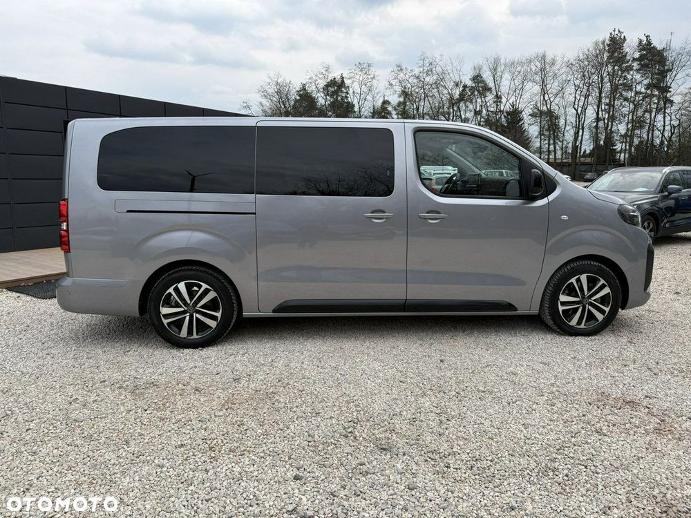 Peugeot Traveller - 6