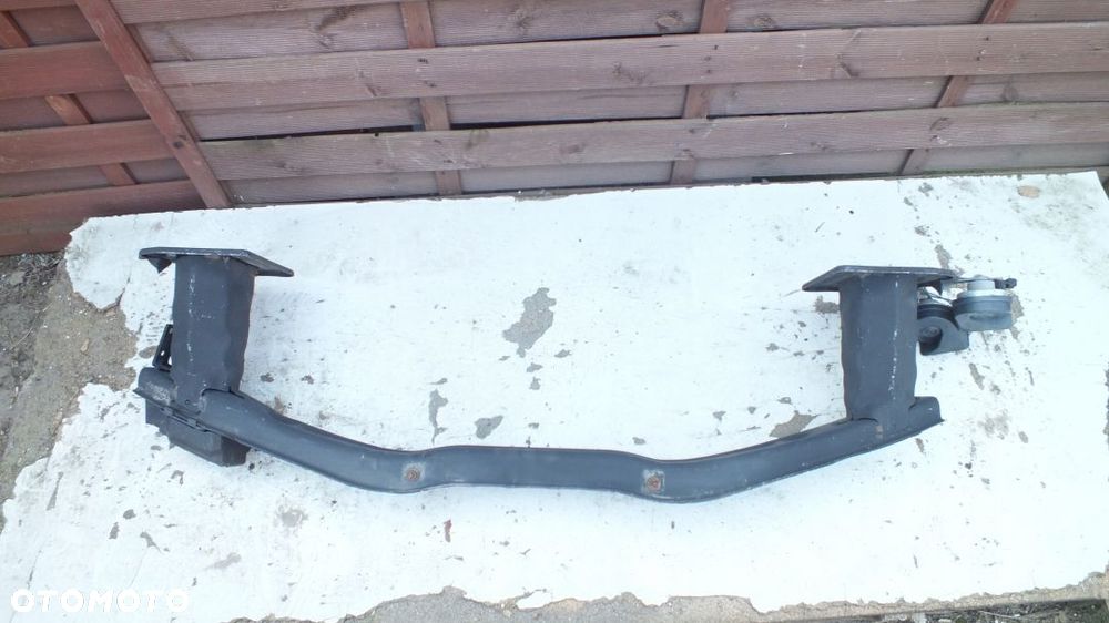Belka zderzaka przedniego Alfa Romeo 159 - 2