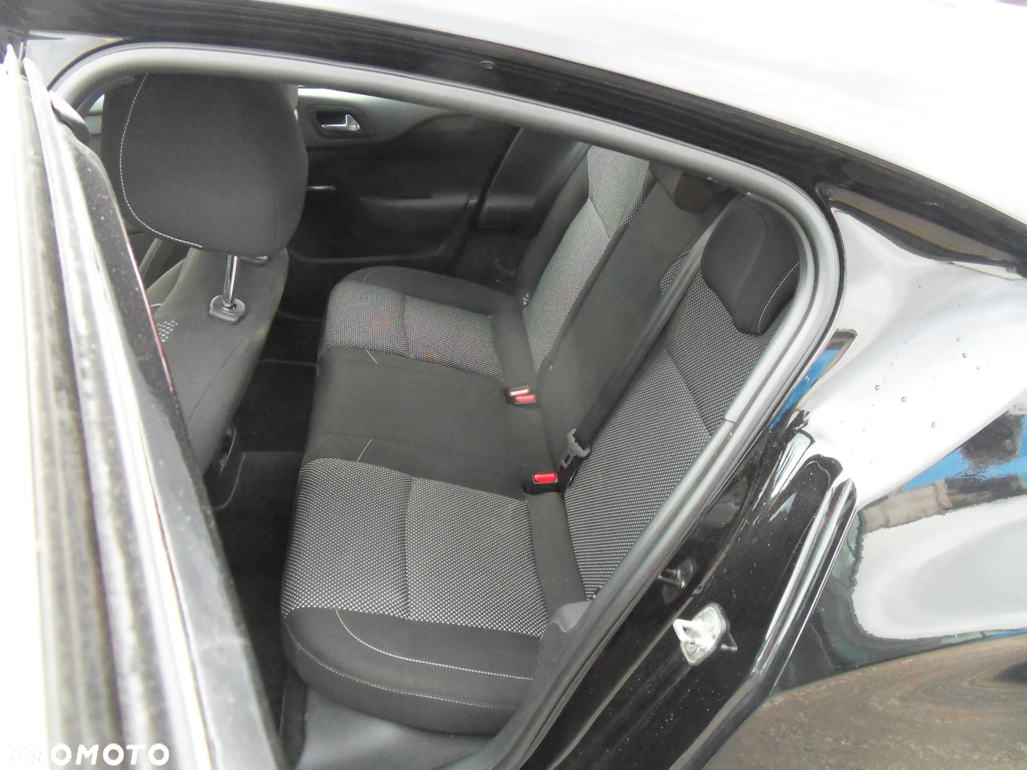 Citroën DS4 e-HDi 115 Urban Show - 9