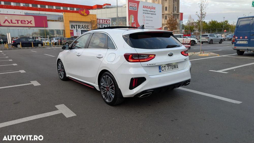 Kia Ceed 1.6 T-GDI GT - 4