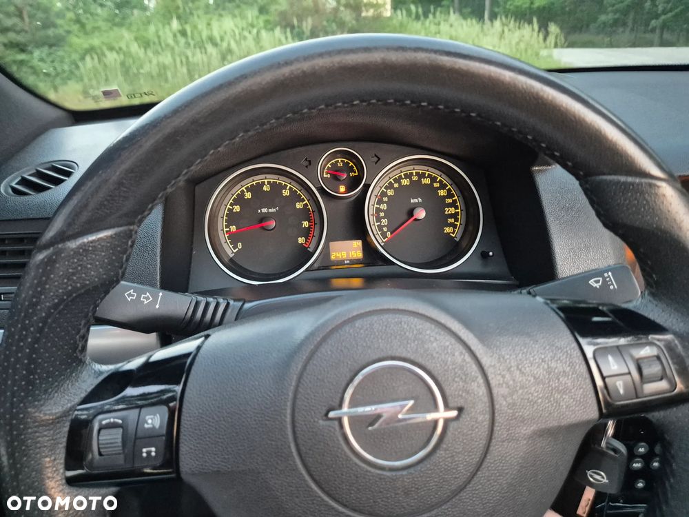 Opel Astra 1.8 Cosmo - 28