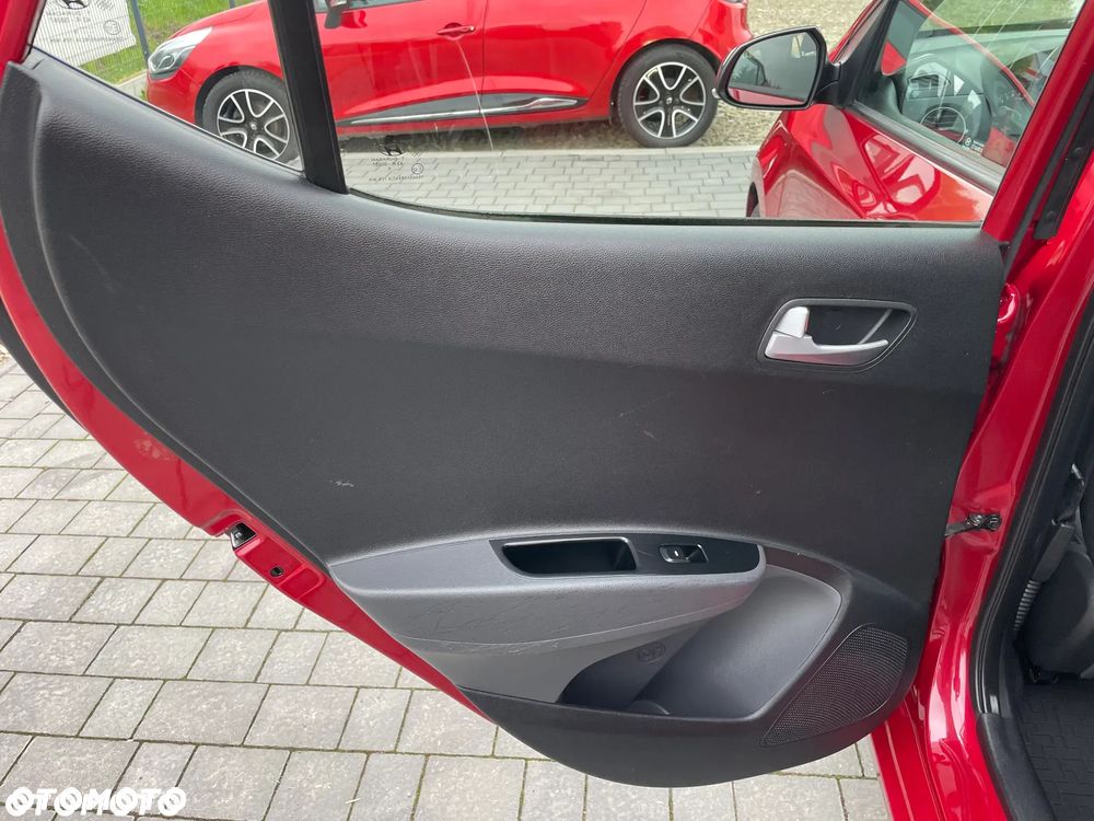 Hyundai i10 1.0 BlueDrive Black Line - 19