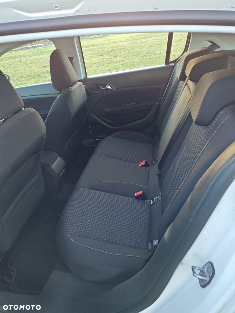 Peugeot 308 - 16
