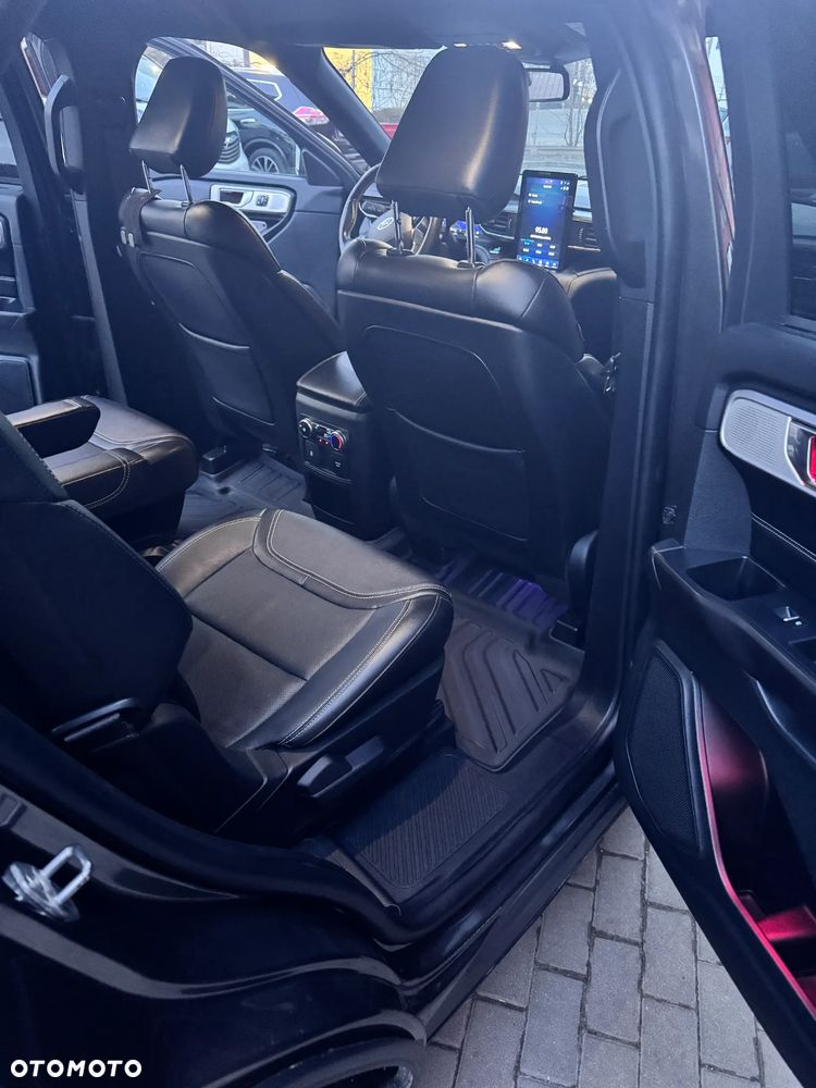 Ford Explorer 3.0 EcoBoost PHEV 4WD ST-Line - 21