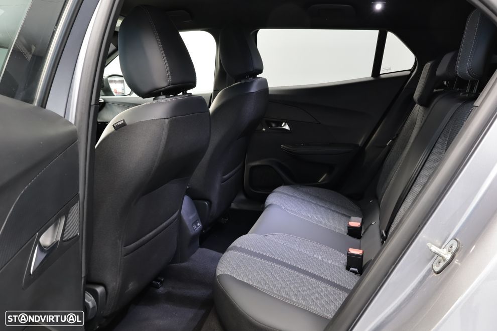 Peugeot 2008 1.2 PureTech Allure - 22