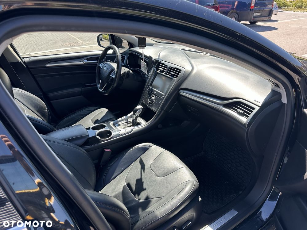 Ford Fusion - 6