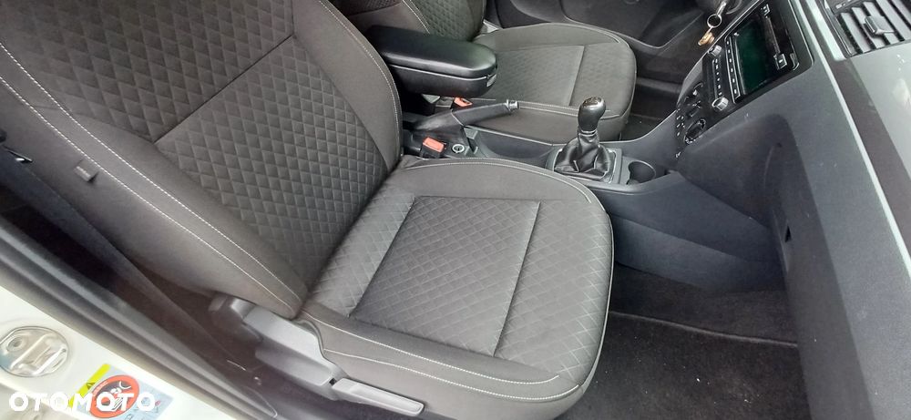 Skoda RAPID Spb 1.2 Elegance Max - 9