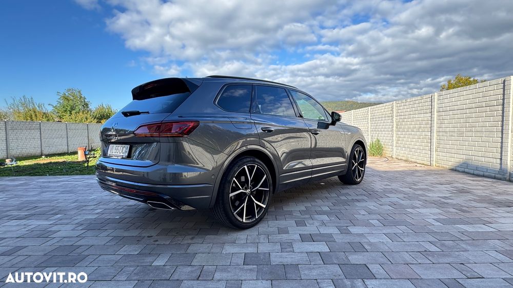 Volkswagen Touareg 3.0 V6 TDI 4Motion DPF Automatik R-Line - 4