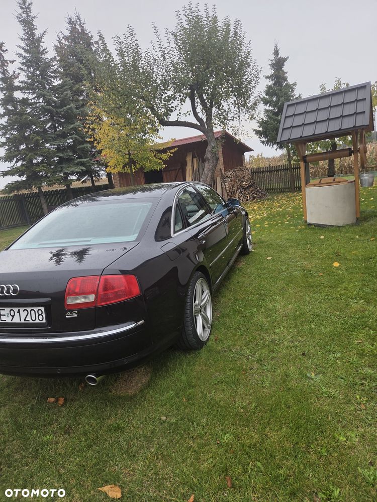 Audi A8 - 1