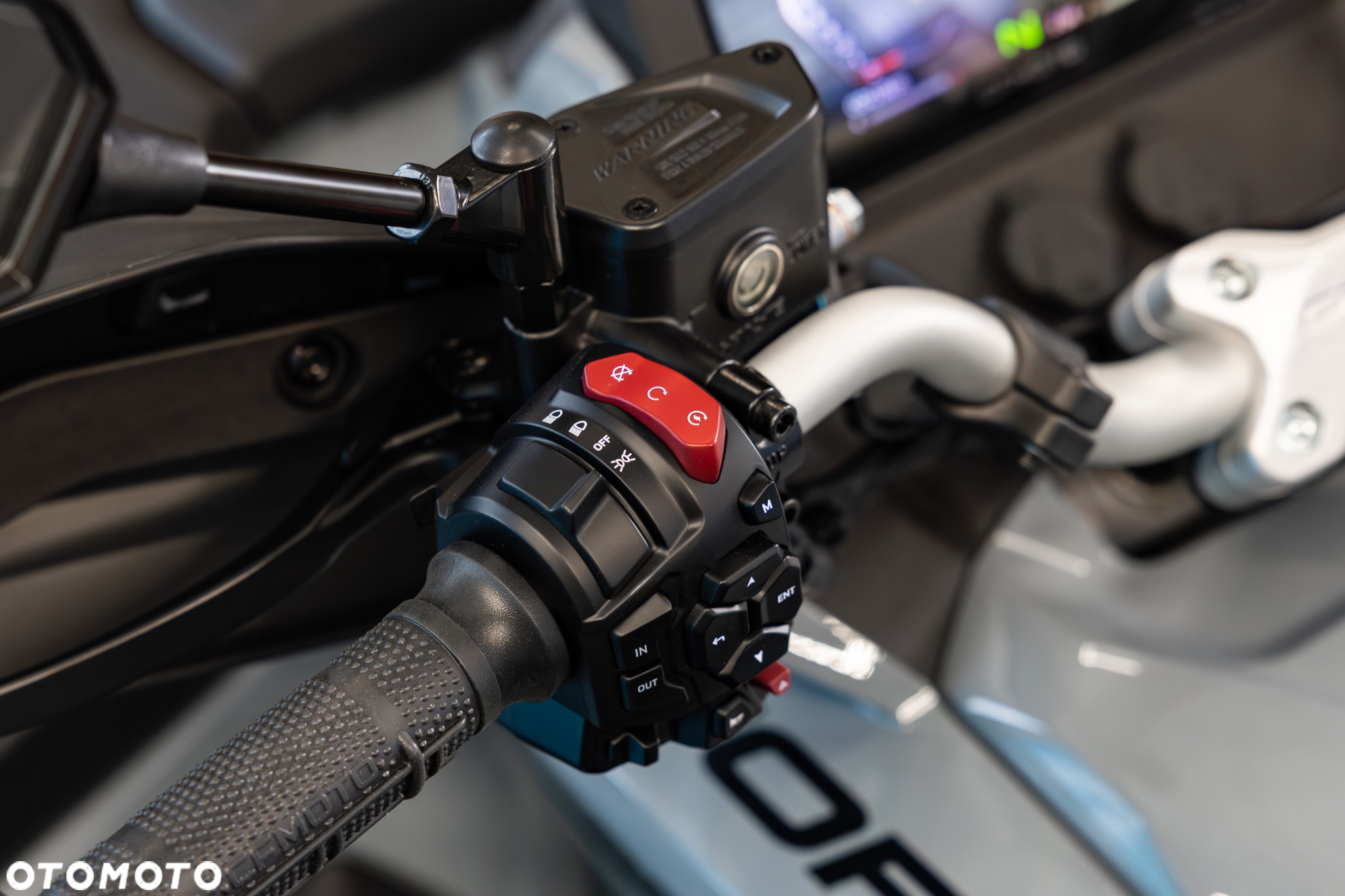CFMoto CForce - 8