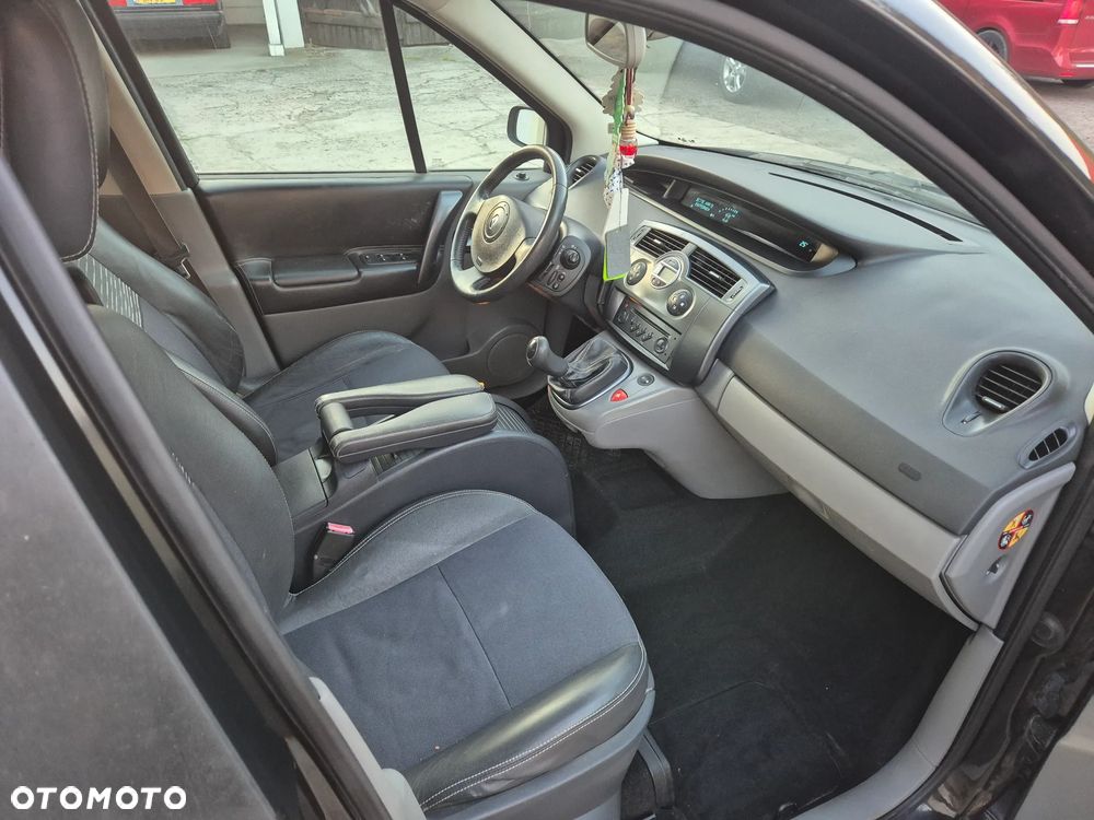 Renault Scenic 1.6 16V Authentique - 12