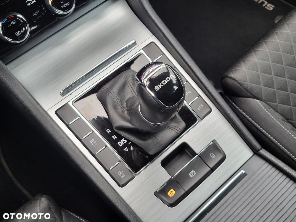 Skoda Superb 2.0 TSI Ambition DSG - 18