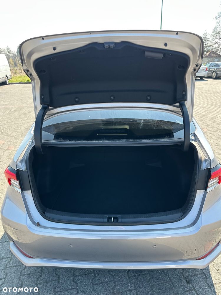 Toyota Corolla 1.8 Hybrid Comfort - 26