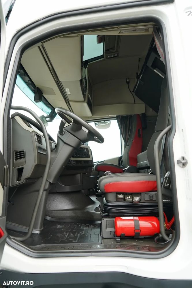 Volvo FH 460 / LOWDECK / MEGA / I-SHIFT - 24