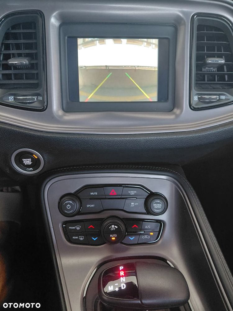 Dodge Challenger 3.6 GT AWD - 11