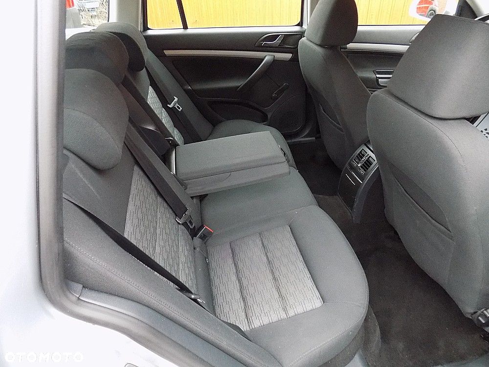 Skoda Octavia 1.6 TDI DPF Fun - 7