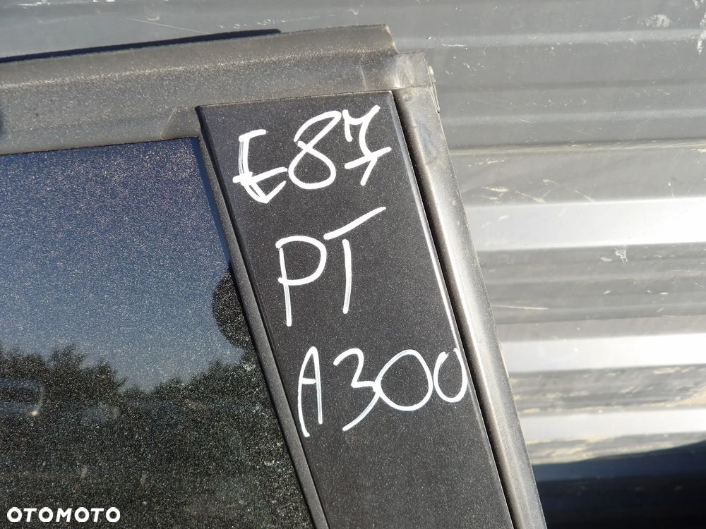 BMW - E87 - KOLOR A300 - DRZWI PRAWY TYŁ - 2