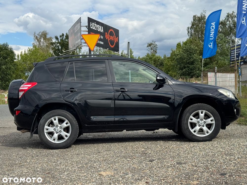 Toyota RAV4 2.2 D-4D Sol - 11