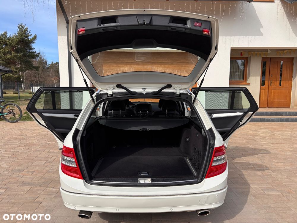 Mercedes-Benz Klasa C 280 7G-TRONIC Avantgarde Sport Edition - 11