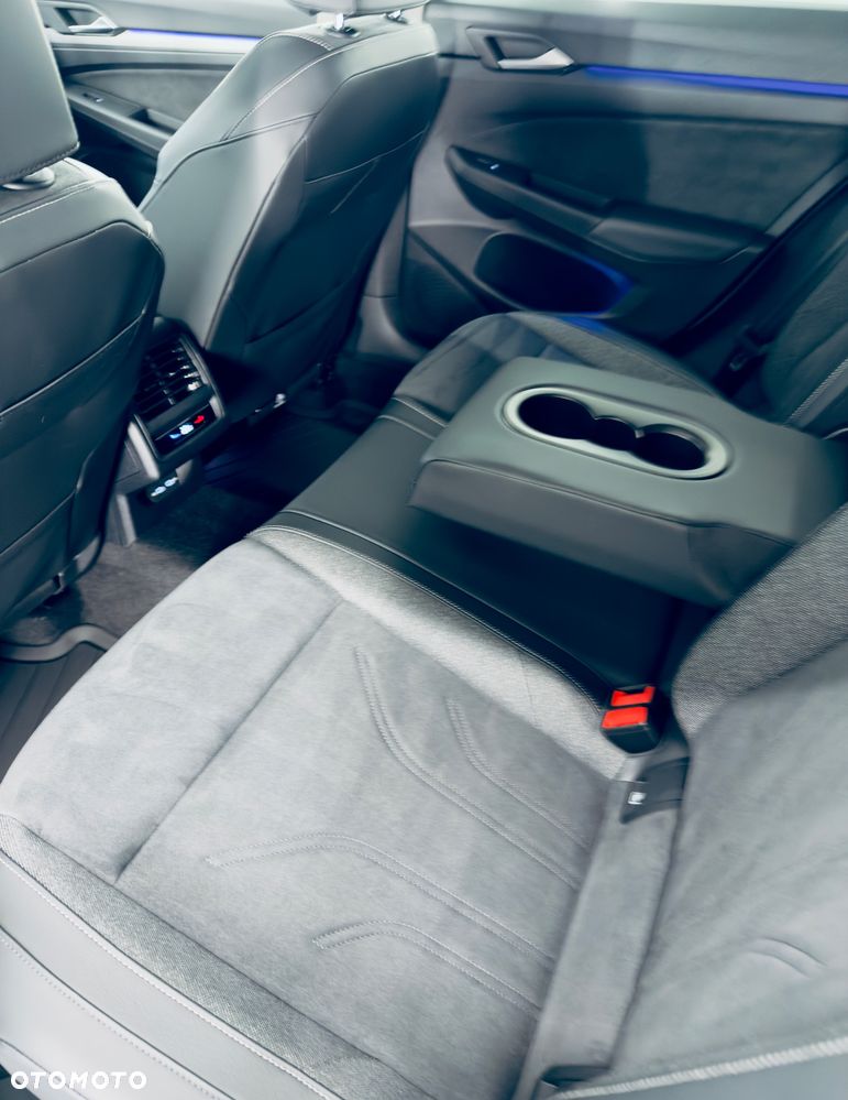 Volkswagen Golf 2.0 TDI Style DSG - 32