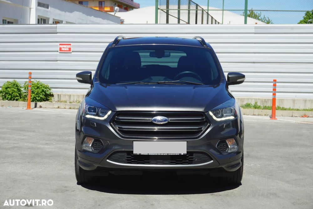 Ford Kuga 2.0 TDCi 4WD Powershift ST-Line - 4