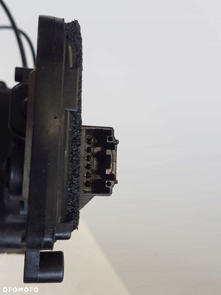 MAZDA 2 II 02- ZAMEK PRAWY PRZÓD PRZEDNI EU 6PIN - 10