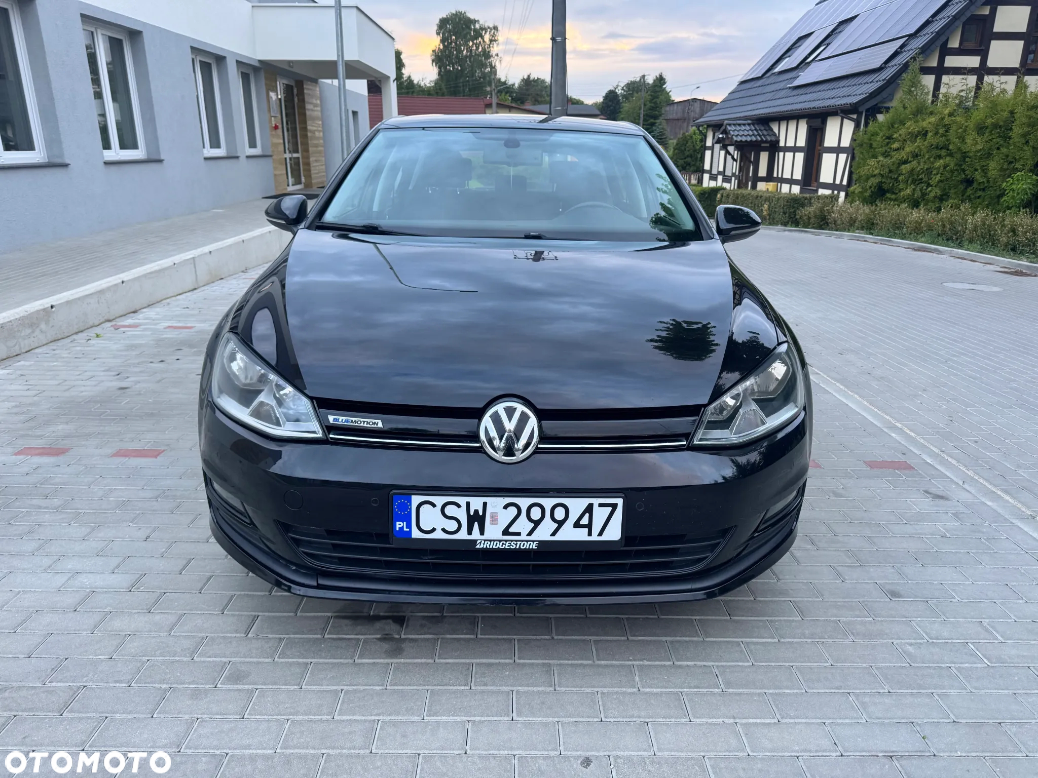 Volkswagen Golf 1.6 TDI BlueMotion Comfortline - 8
