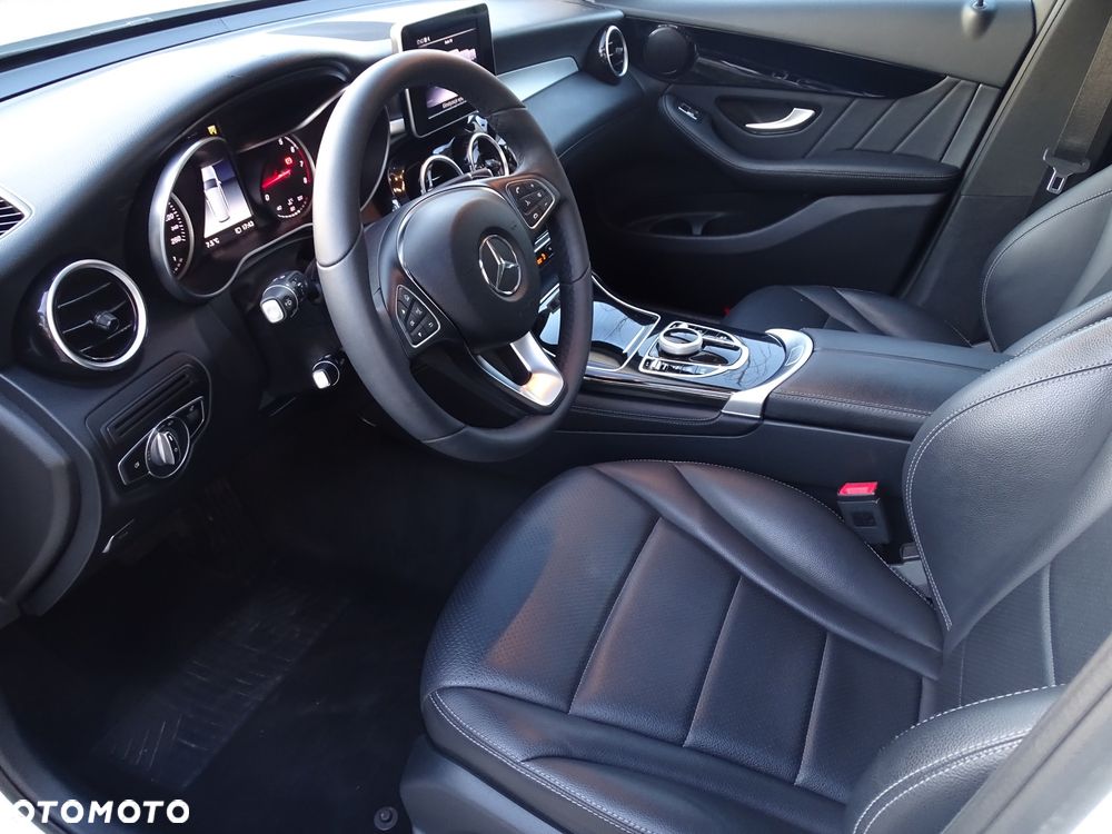 Mercedes-Benz GLC 250 4Matic 9G-TRONIC - 14
