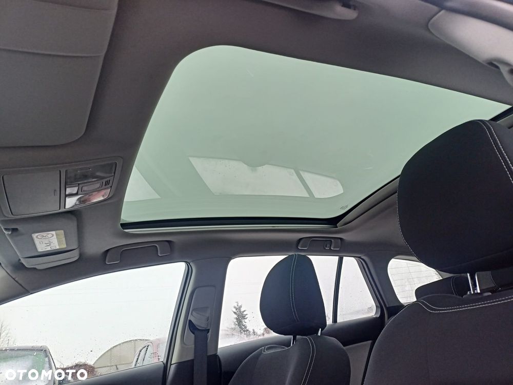 Toyota Avensis Touring Sports 1.6 D-4D Comfort - 23