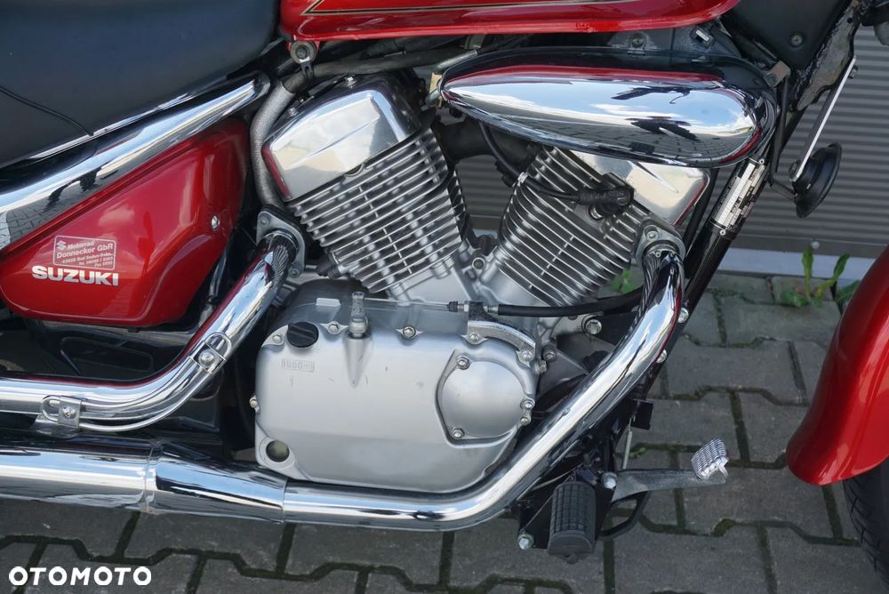 Suzuki Intruder - 9
