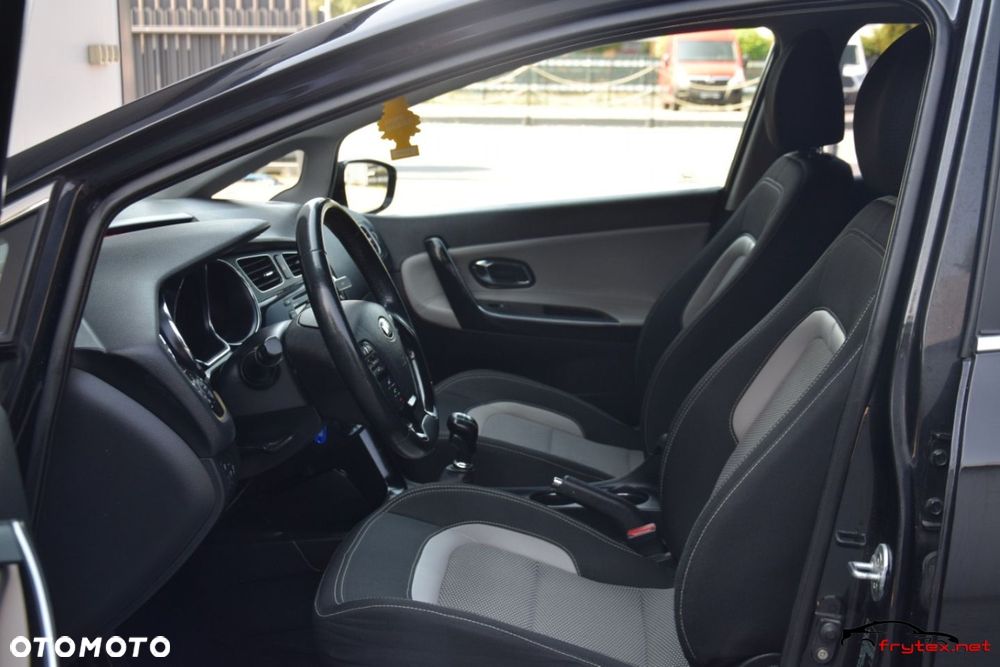 Kia Ceed - 15