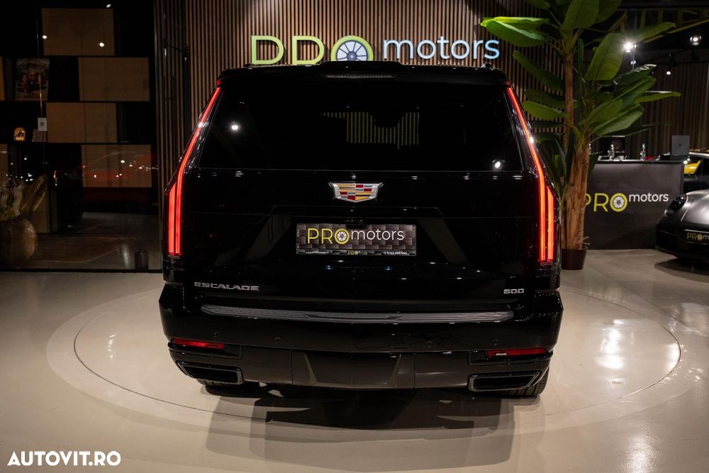 Cadillac Escalade - 26