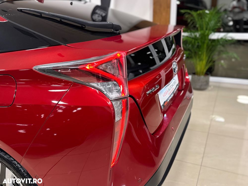 Toyota Prius HSD Sol Plus - 28