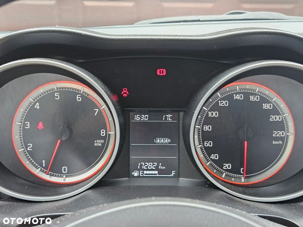 Suzuki Swift 1.2 Premium Plus - 13