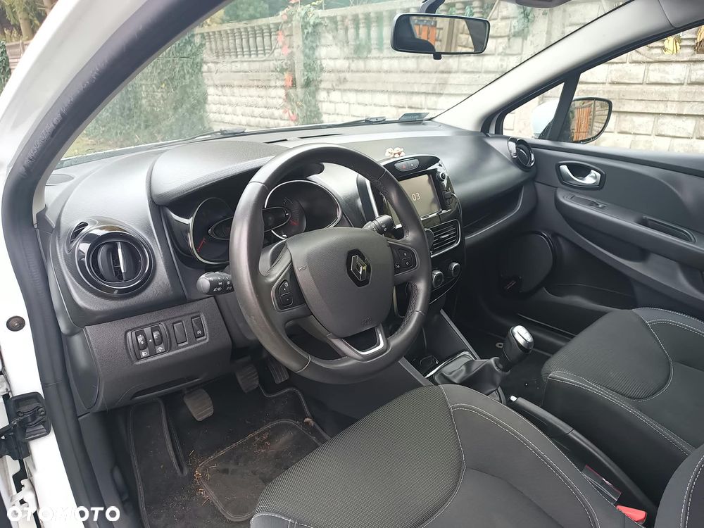 Renault Clio - 7