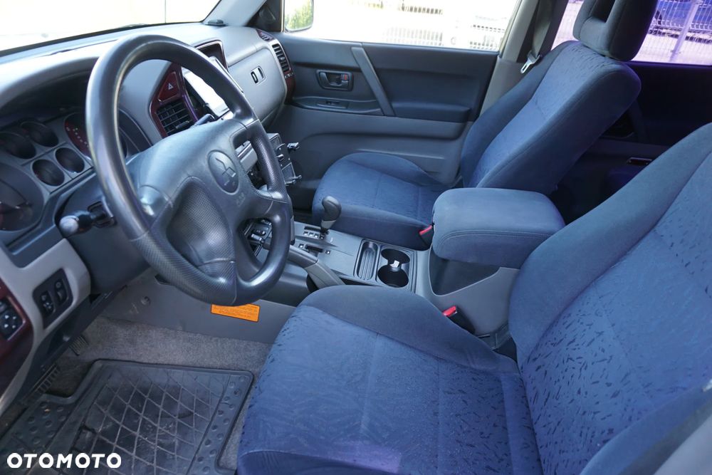 Mitsubishi Pajero 3.2 DID 7os (lea) - 8