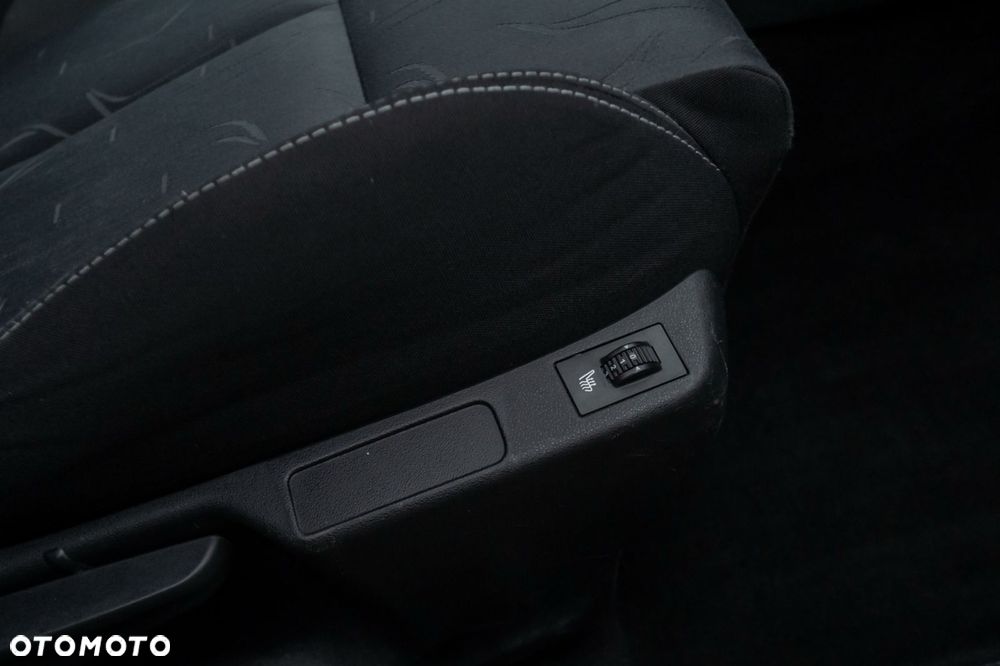 Citroën C4 1.6 HDi Seduction - 12