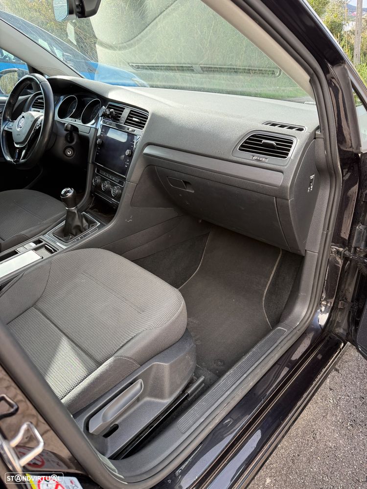 VW Golf 1.6 TDI Trendline - 10