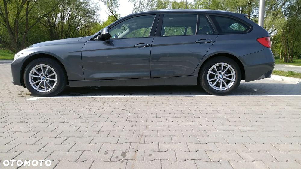 BMW Seria 3 320d xDrive - 3