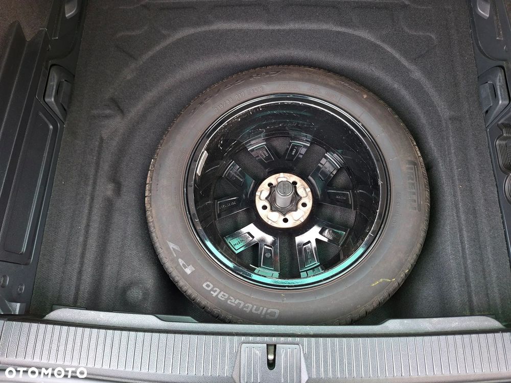 Volkswagen Passat 2.0 TDI (BlueMotion Technology) Highline - 28